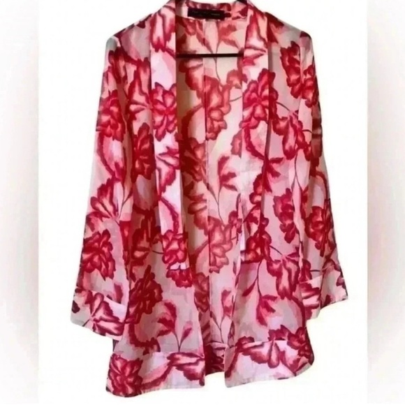 House of Harlow 1960 x Revolve Yuliana Bed
Kimono White and Red - Picture 2 of 12